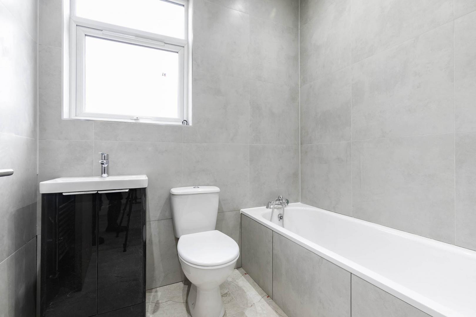 Recently Refurbished Apartment Headstone Road, Harrow-on-the-Hill